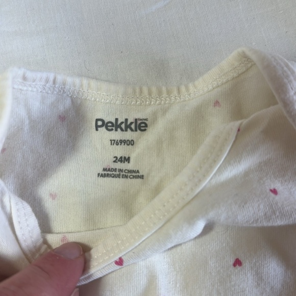 Pekkle Kids - set of 2 One Piece bodysuits - Red and Cream - Picture 5 of 5